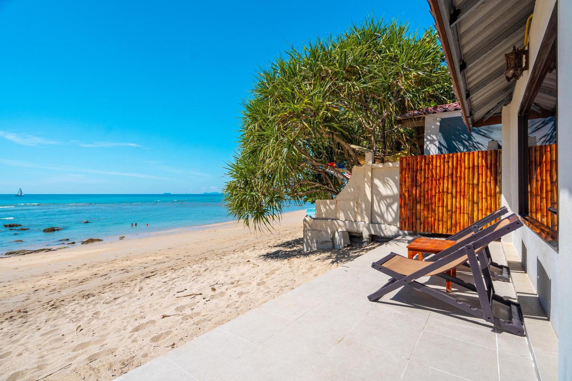 Lanta Beachfront Resort Koh Lanta Exterior photo